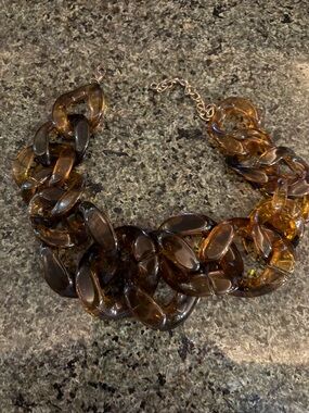 Chunky Tortoiseshell-Link Statement Necklace - Brown